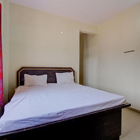 Spot On R D Homestay 1 Dispur Exterior photo