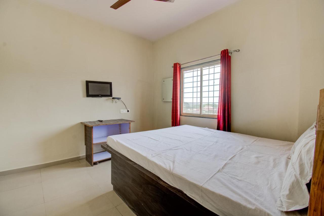 Spot On R D Homestay 1 Dispur Exterior photo