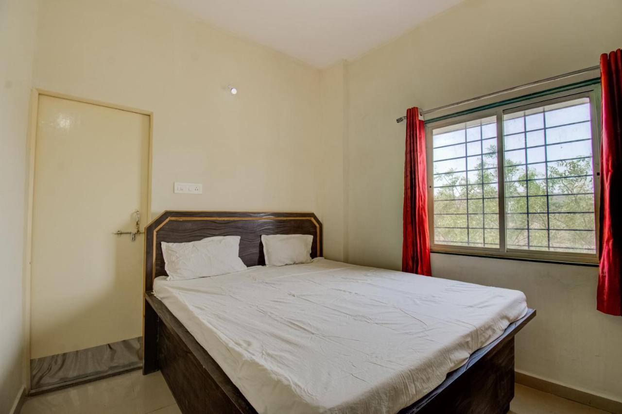 Spot On R D Homestay 1 Dispur Exterior photo